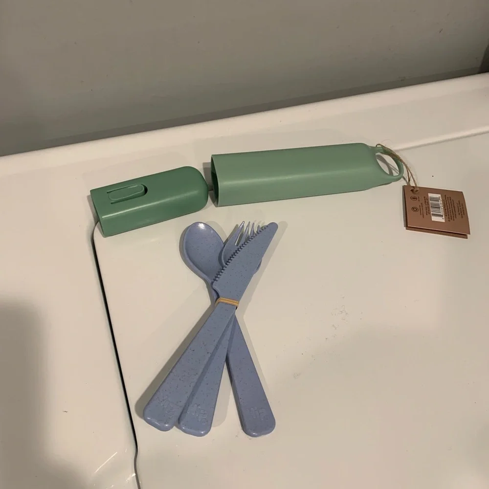 NWT HIP Eco Friendly on the go cutlery set with case! Inc knife, fork and spoon - Picture 3 of 7